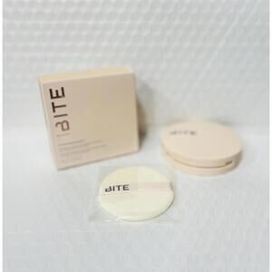 Bite Beauty Changemaker Flexible Coverage Pressed Powder — Light 2 NIB